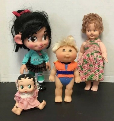 plastic cabbage patch dolls